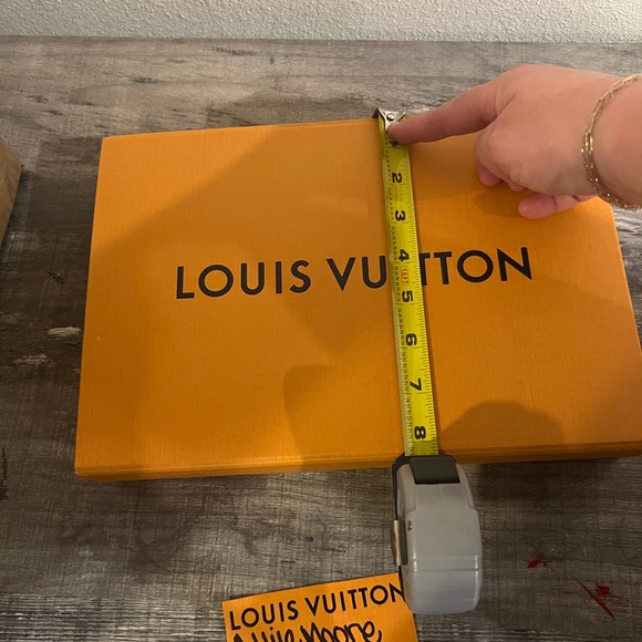 Louis Vuitton gift giver set #2 - Picture 4 of 5
